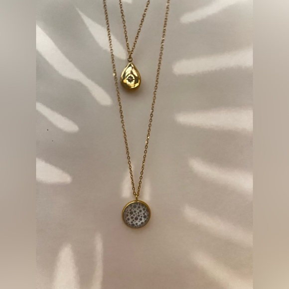 Black and White Polka-dot Pendant Necklace - Elegant Minimalist Layered Necklace - Picture 5 of 16